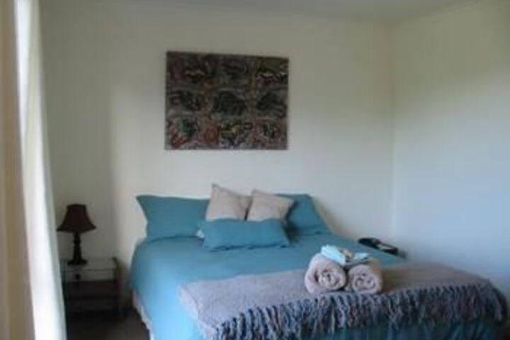 Room 4 of 10
