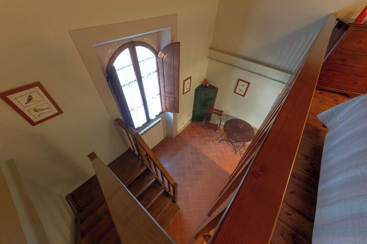 Room 24 of 196