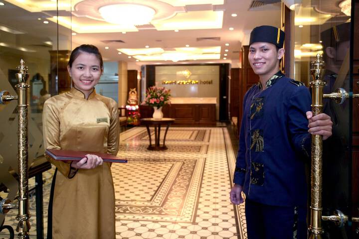 Hotel 3 of 106