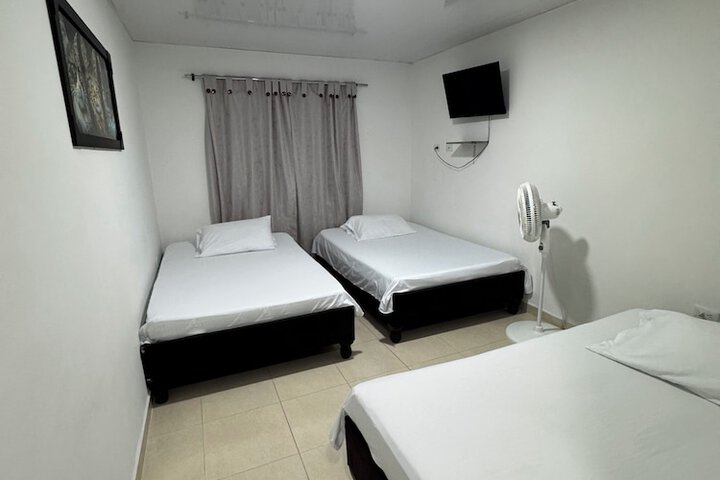 Room 18 of 28
