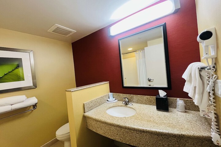 Room 18 of 46