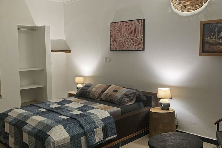 Room 6 of 29