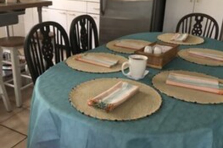 Dining 6 of 27