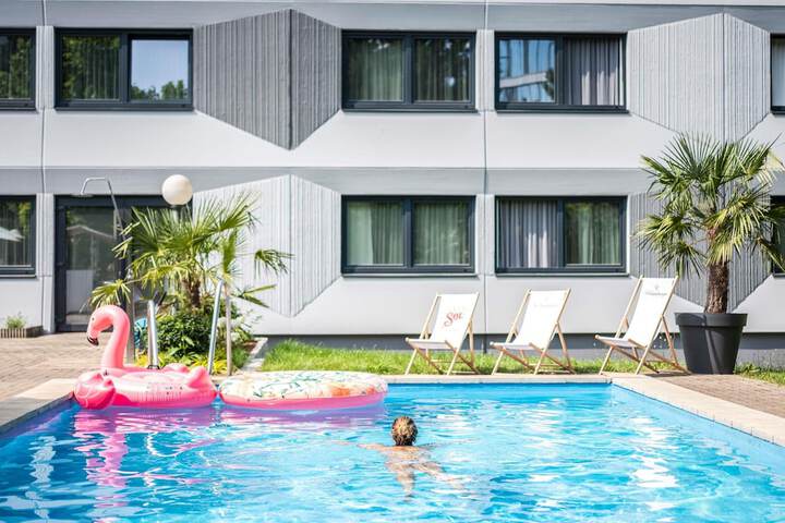 Hotel 176 of 189