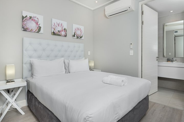Room 3 of 15