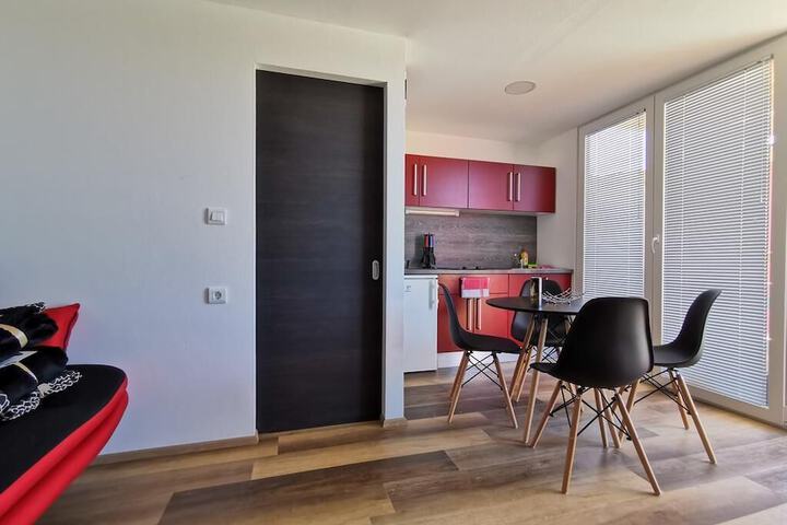 Private kitchenette