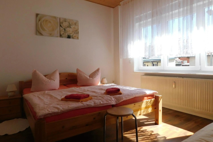 Room 4 of 15