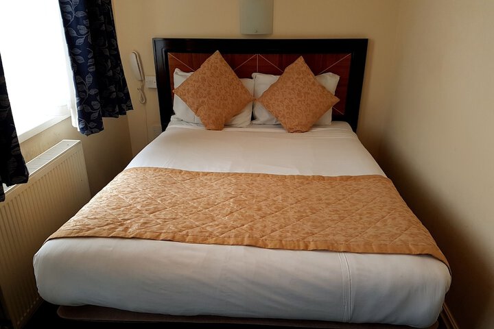 Room 3 of 23