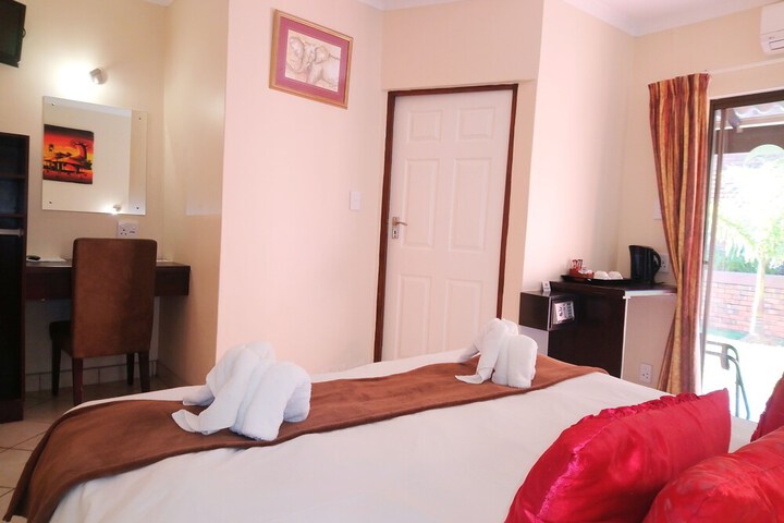 Room 27 of 87