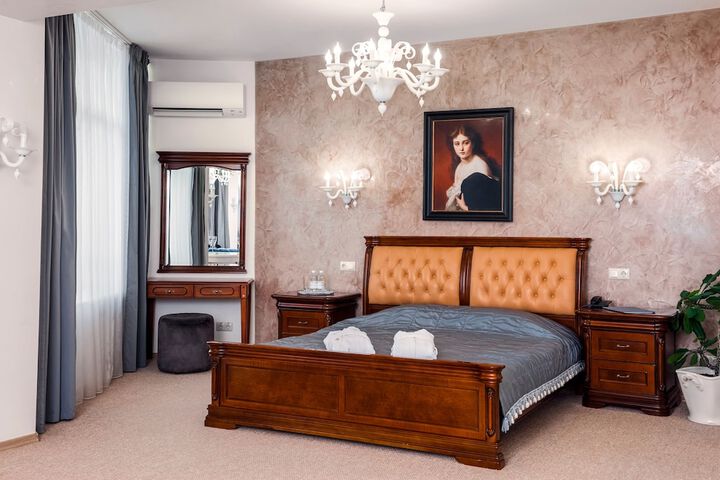 Room 21 of 104