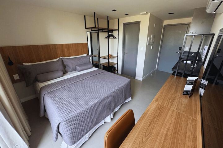 Room 8 of 22