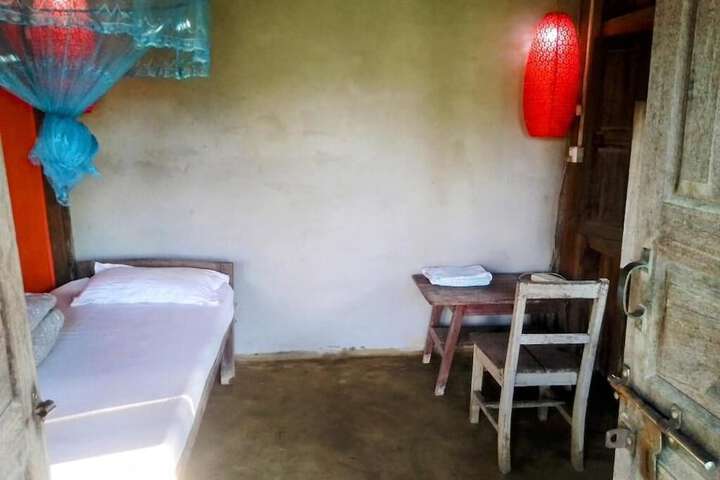 Room 15 of 67