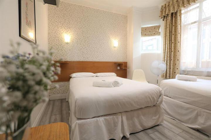 Anchor Guest House