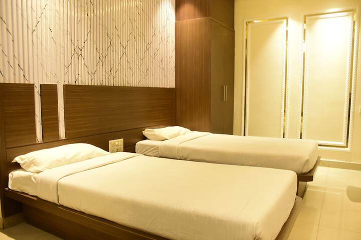 Room 15 of 75