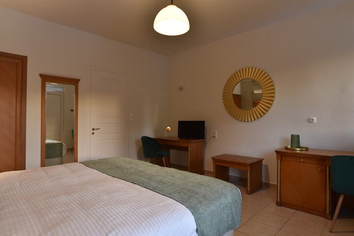 Room 3 of 35