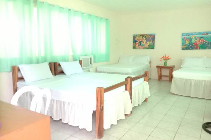 Room 5 of 17