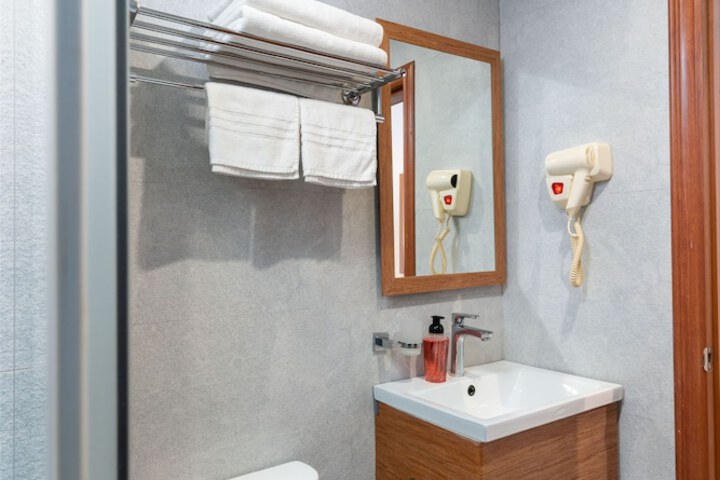 Room 92 of 119