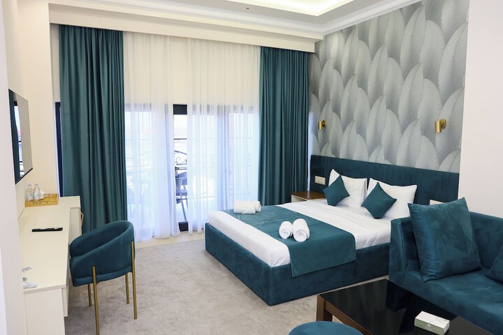 Room 35 of 133