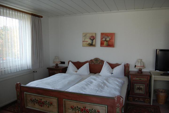 Room 12 of 52
