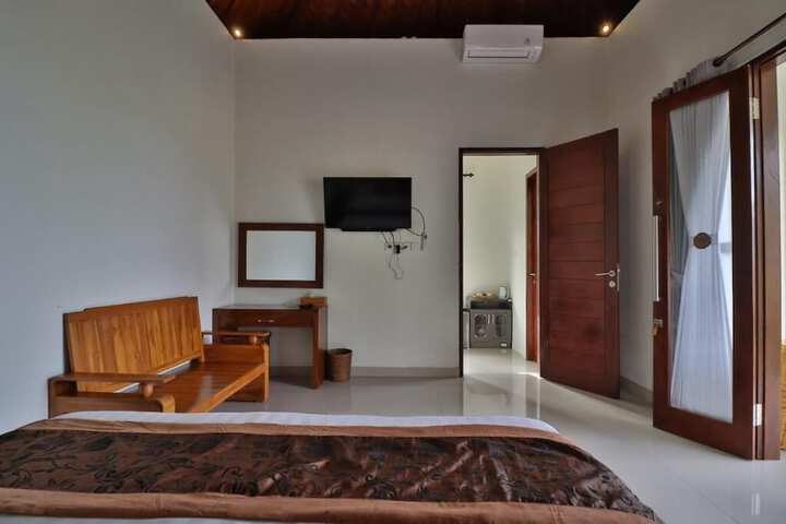 Room 9 of 52