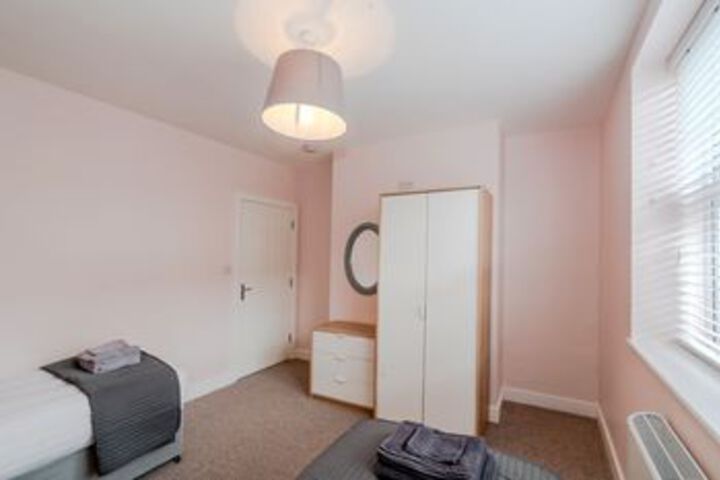 Room 11 of 31