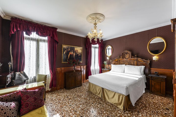 Room 9 of 56