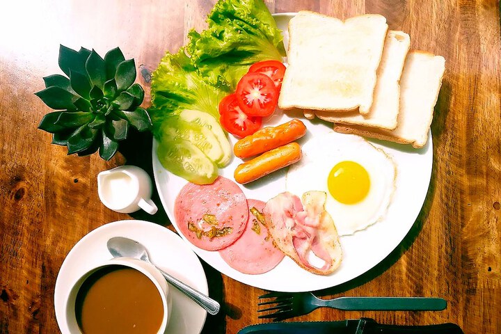 Breakfast/Coffee Service 96 of 116