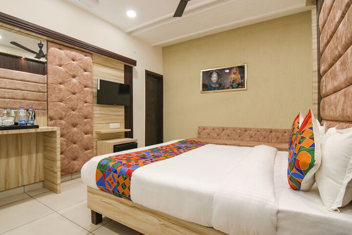Room 17 of 29