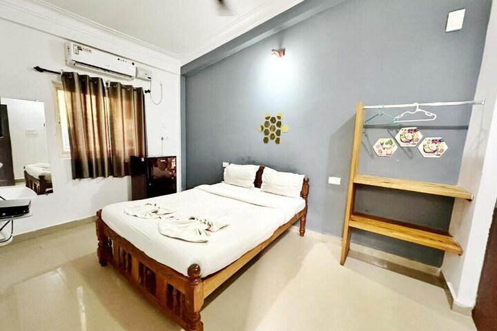 Room 14 of 43