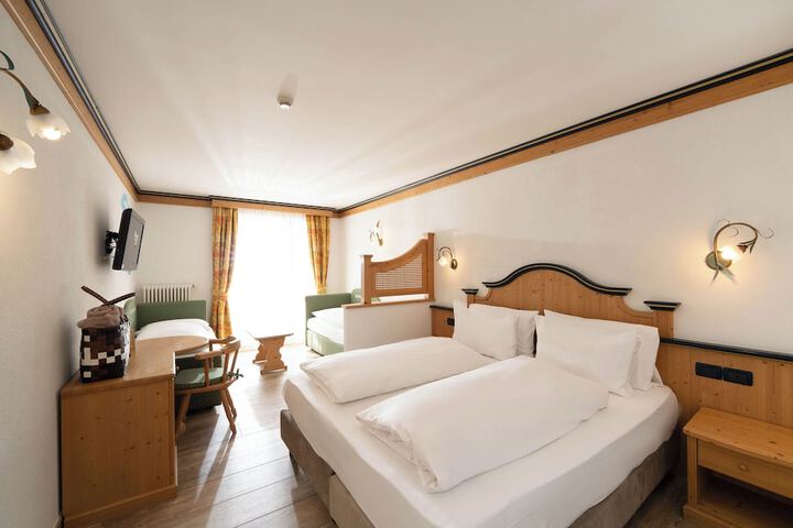 Room 21 of 148