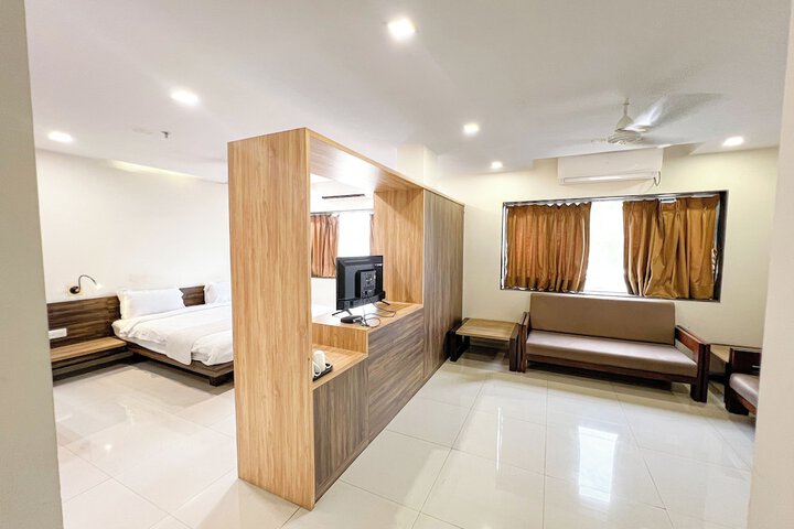 Room 21 of 33