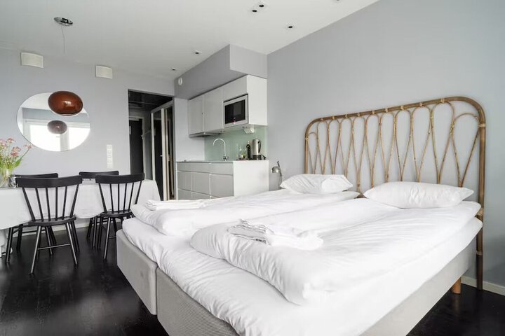 Room 340 of 865