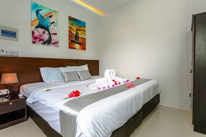 Room 3 of 23