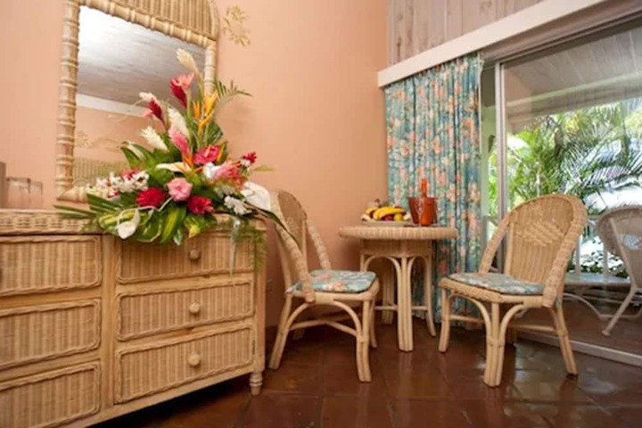 Room amenity