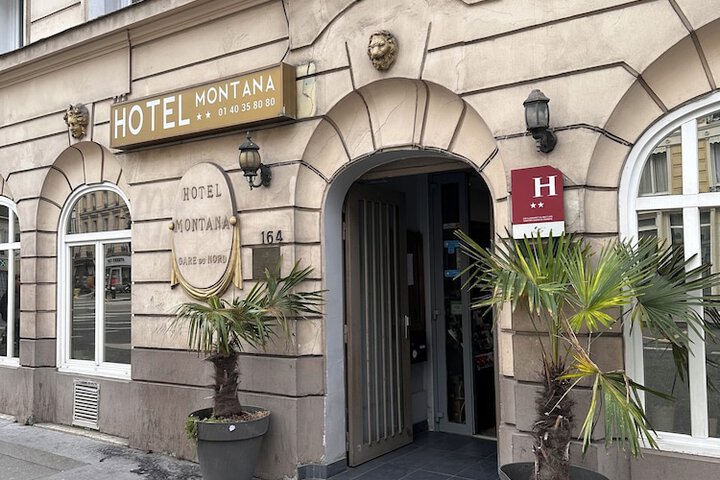 Hotel Entry