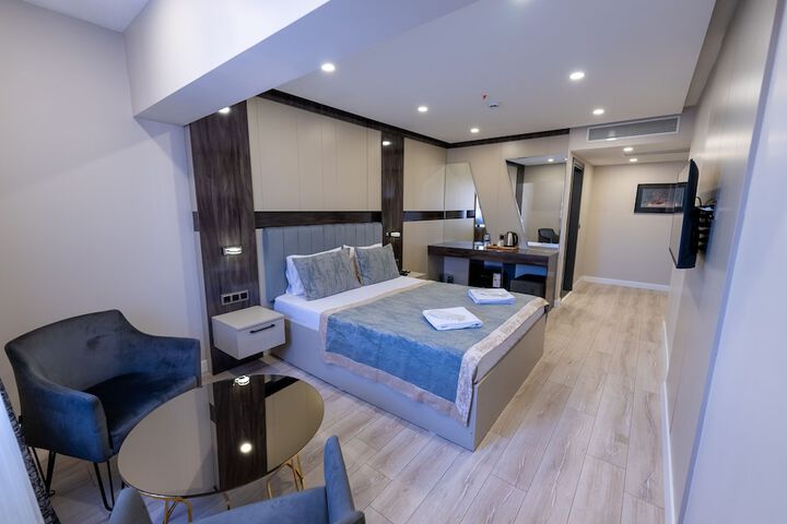 Room 39 of 48