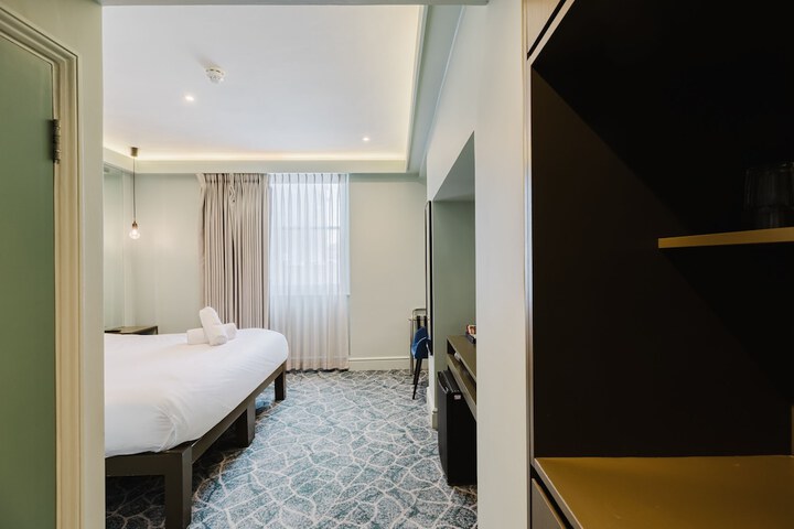 Room 125 of 263