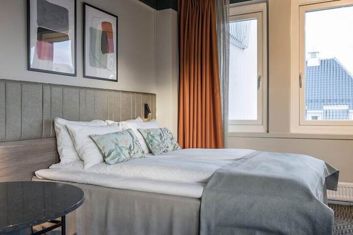 Room 21 of 72