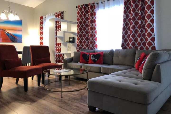 Room 25 of 48