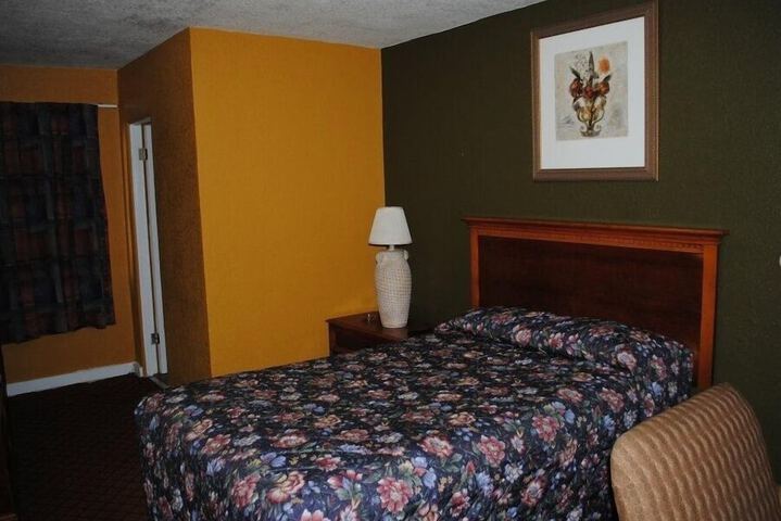Standard Double Bed (1 of 7)