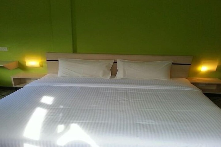 Room 16 of 43