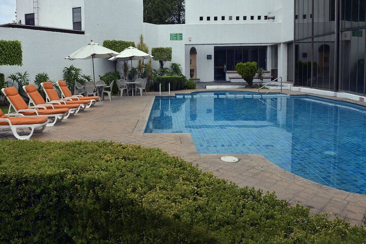 Hotel with Pool