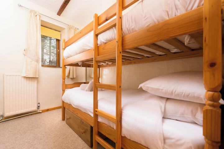 Room 48 of 65