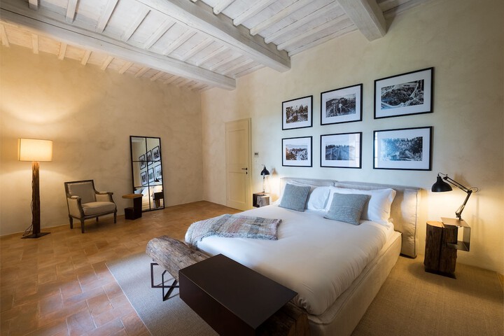 Room 7 of 47