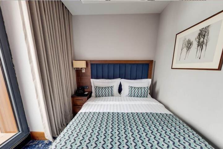 Room 14 of 45
