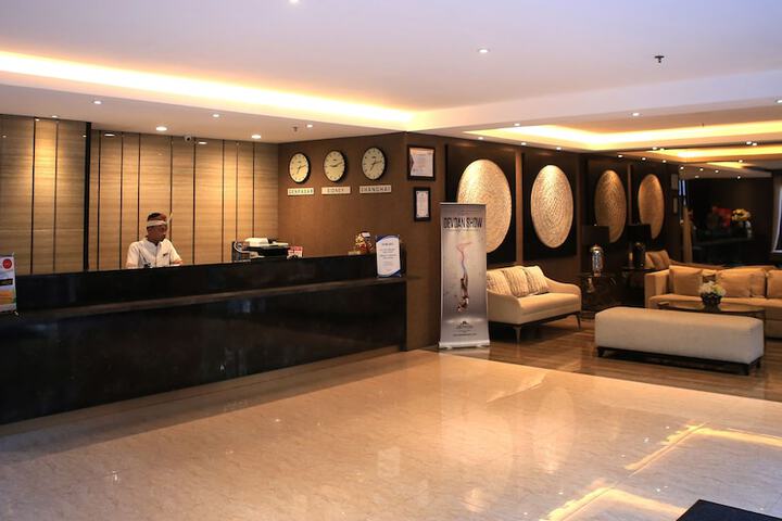 Guest Lobby