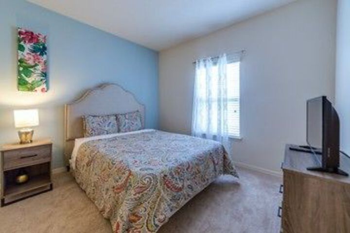 Room 13 of 23
