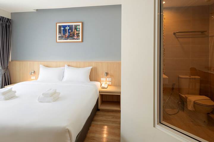 Room 7 of 75