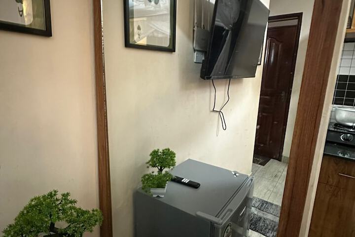 Room 17 of 49