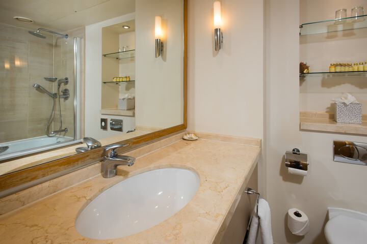 Clean Restrooms